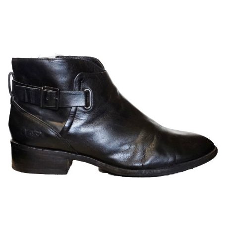 UGG
